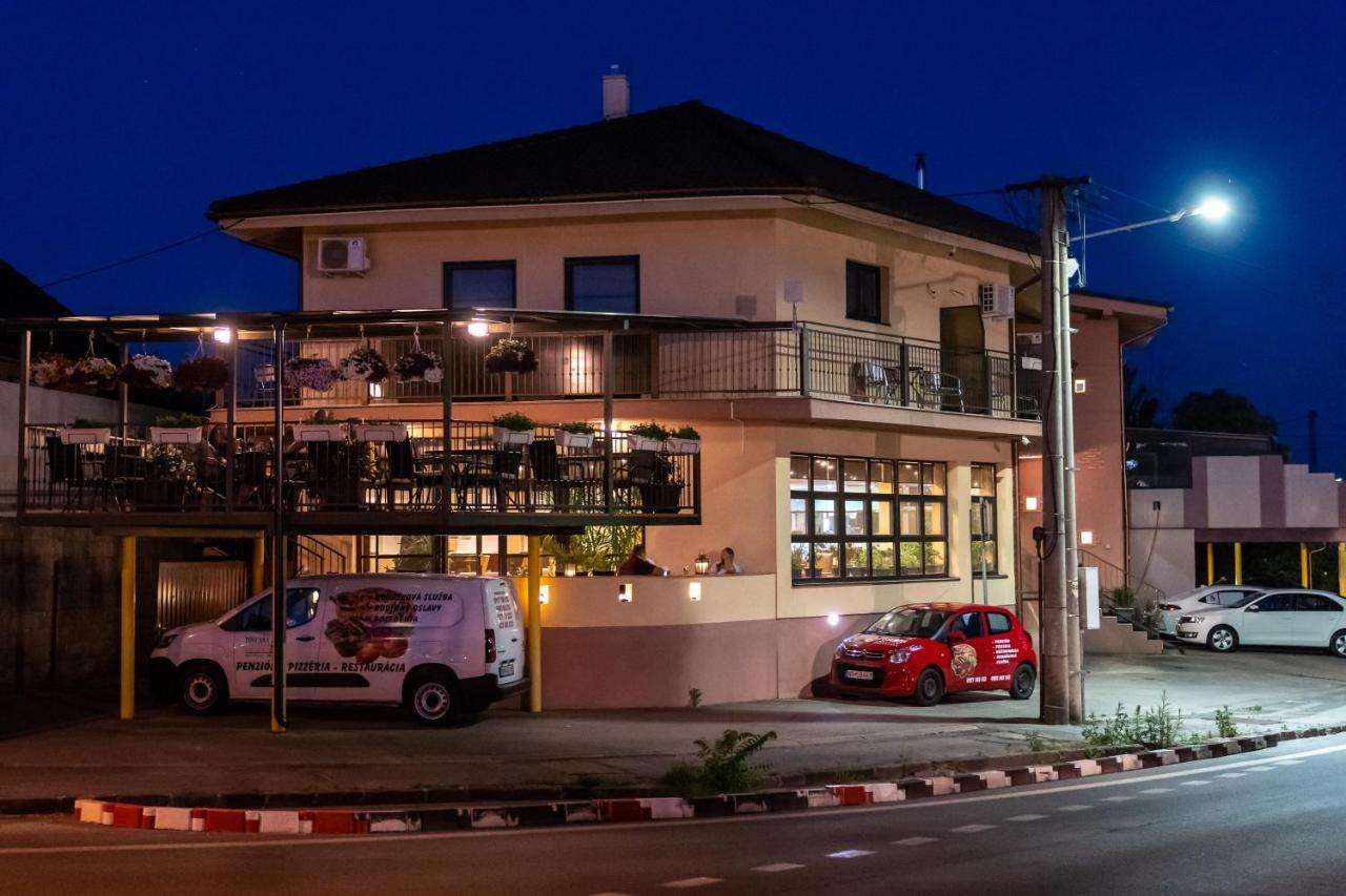 Penzion Toscana Nitra Exterior photo